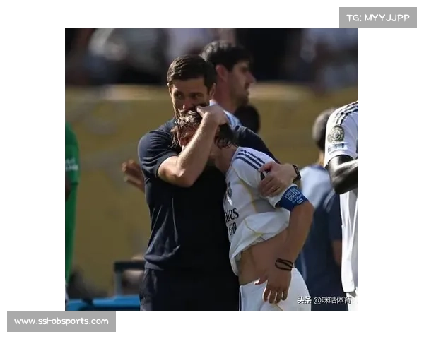 老将莫德里奇替补席掩面，皇马赛季低谷画面辛酸